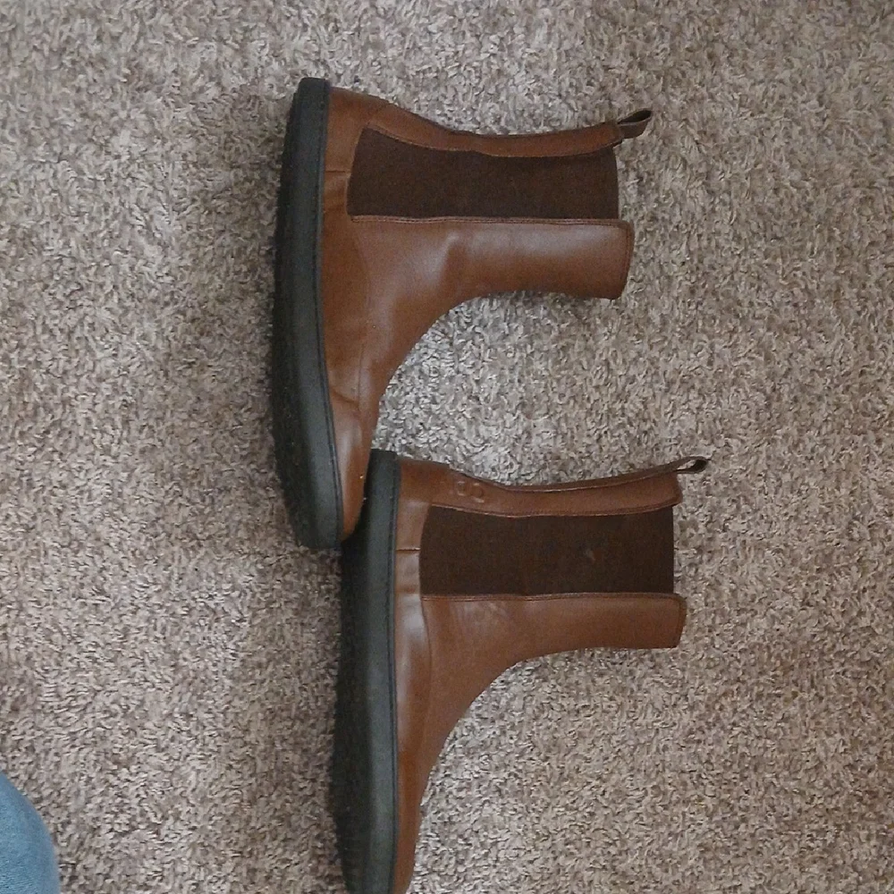 SHAPEN Leather Brown chelsea Boots for Women - Picture 2 of 6